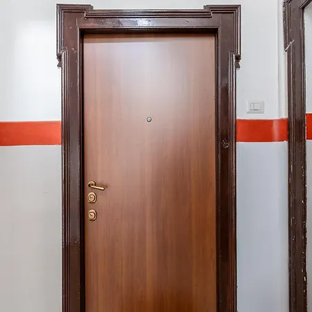 Luxury Apartment - Near Stazione Centrale Milan Exterior photo